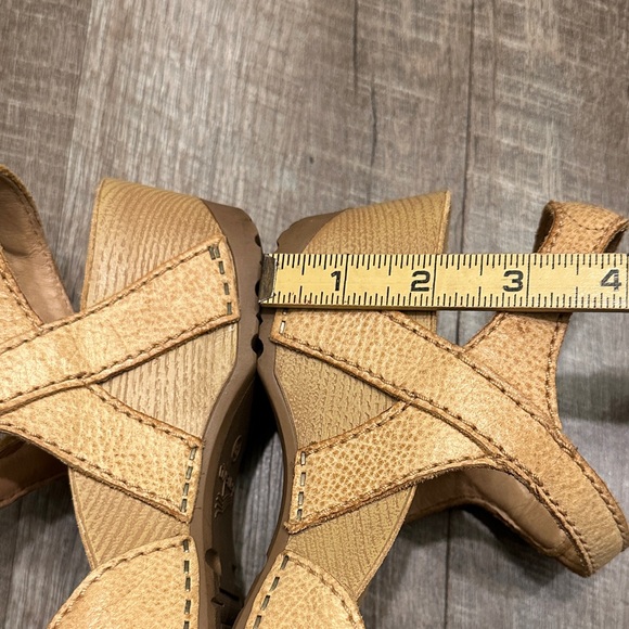 Dansko Tiffani Beige burnished tan Leather Strap sandal Shoes Size 38 - Picture 5 of 9